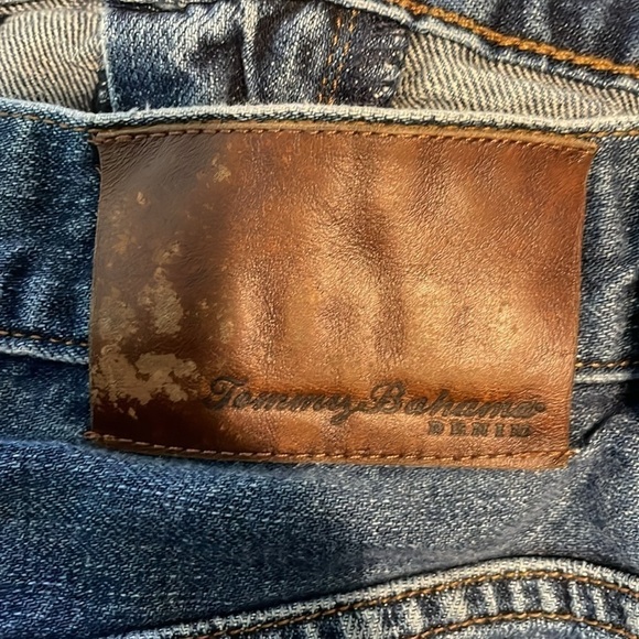 Tommy Bahama Easy Fit Straight Leg Jeans 38W 30L - Picture 13 of 13